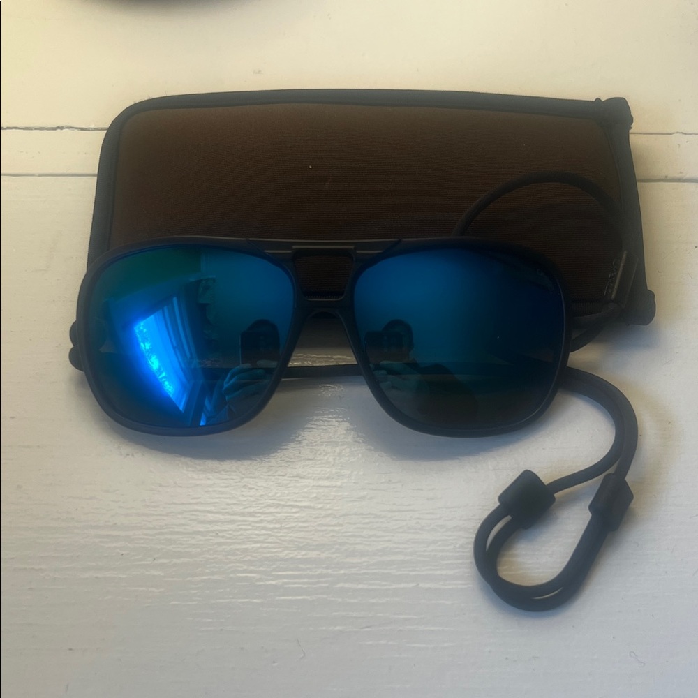 Ombraz Leggero Armless Sunglasses (Limited Addition) Blue lenses.